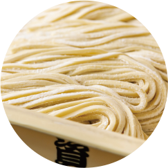 こだわりの特製うどん麺image